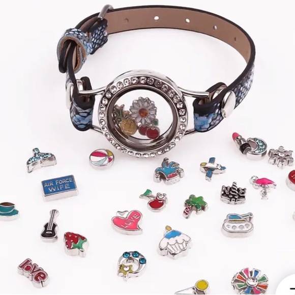 Life locket bracelet - Picture 2 of 3